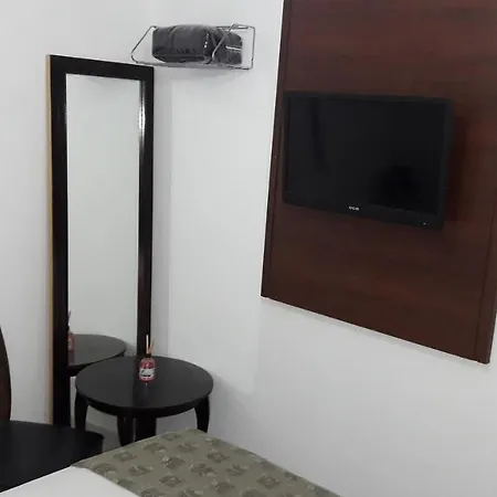 Lolosa Suites Ubatuba Exterior photo